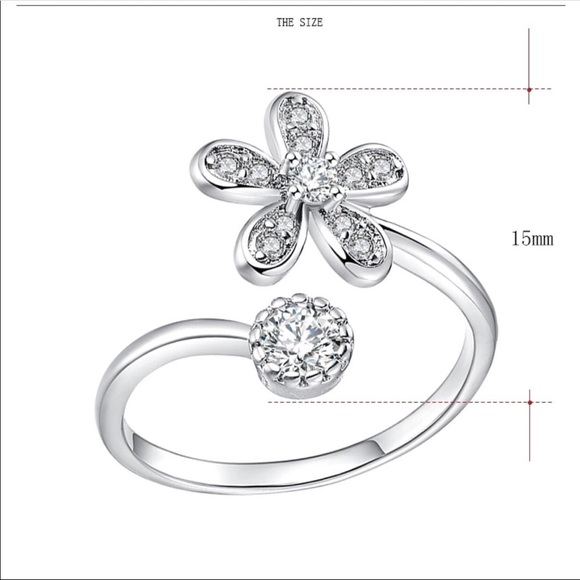 Cute Flower Ring - Picture 5 of 5